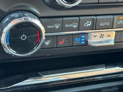 Used 2026 Ford F450 Lariat w/ Lariat Ultimate Package AWD/4WD image 22