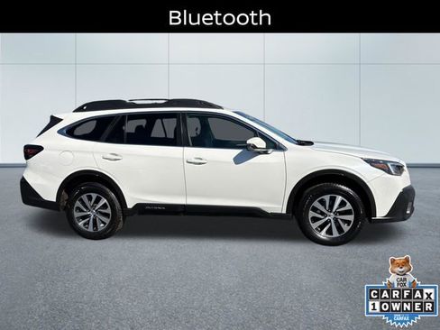 Used 2022 Subaru Outback Premium image 2