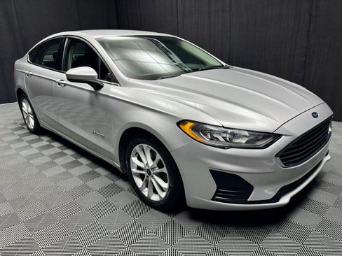 Used 2019 Ford Fusion SE FWD image 7