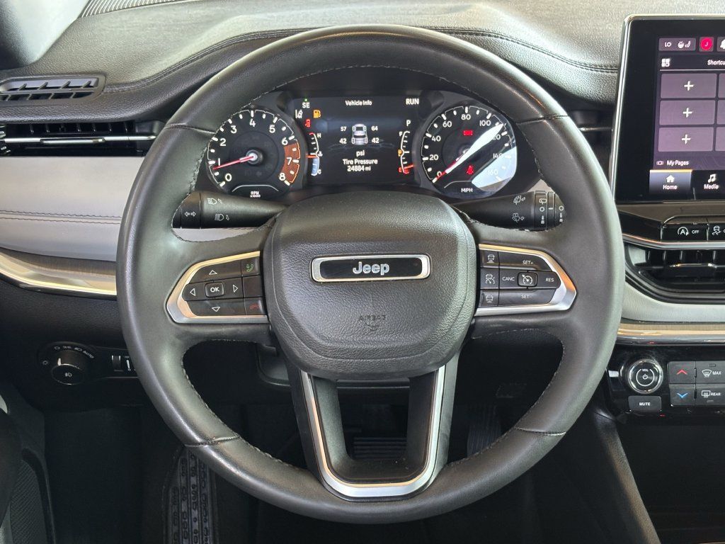 Used 2023 Jeep Compass Limited w/ Elite Group AWD/4WD image 12