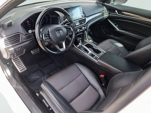 Used 2019 Honda Accord Sport image 12