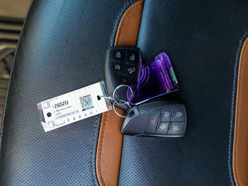 Used 2024 GMC Sierra 1500 AT4 w/ Technology Package image 63