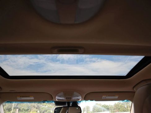 Used 2012 Hyundai Genesis 3.8 w/ Premium Pkg image 30