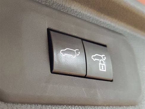 Certified 2024 Toyota Grand Highlander FWD image 9