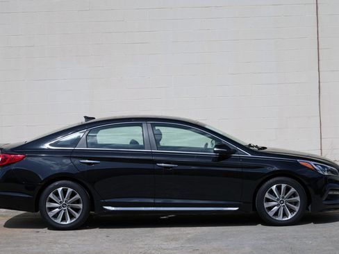 Used 2015 Hyundai Sonata Sport w/ Option Group 03 FWD image 46