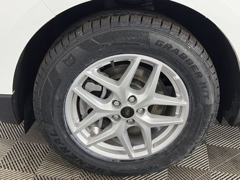 Used 2024 Ford Edge SEL w/ Convenience Package image 13