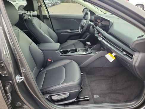 New 2026 Kia K4 EX FWD image 7