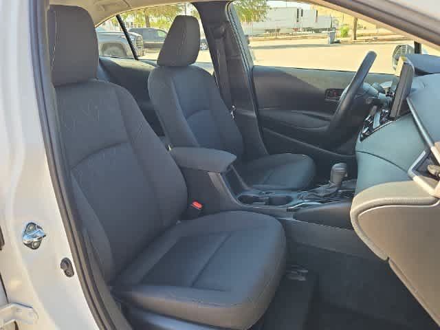 Used 2025 Toyota Corolla LE FWD image 18