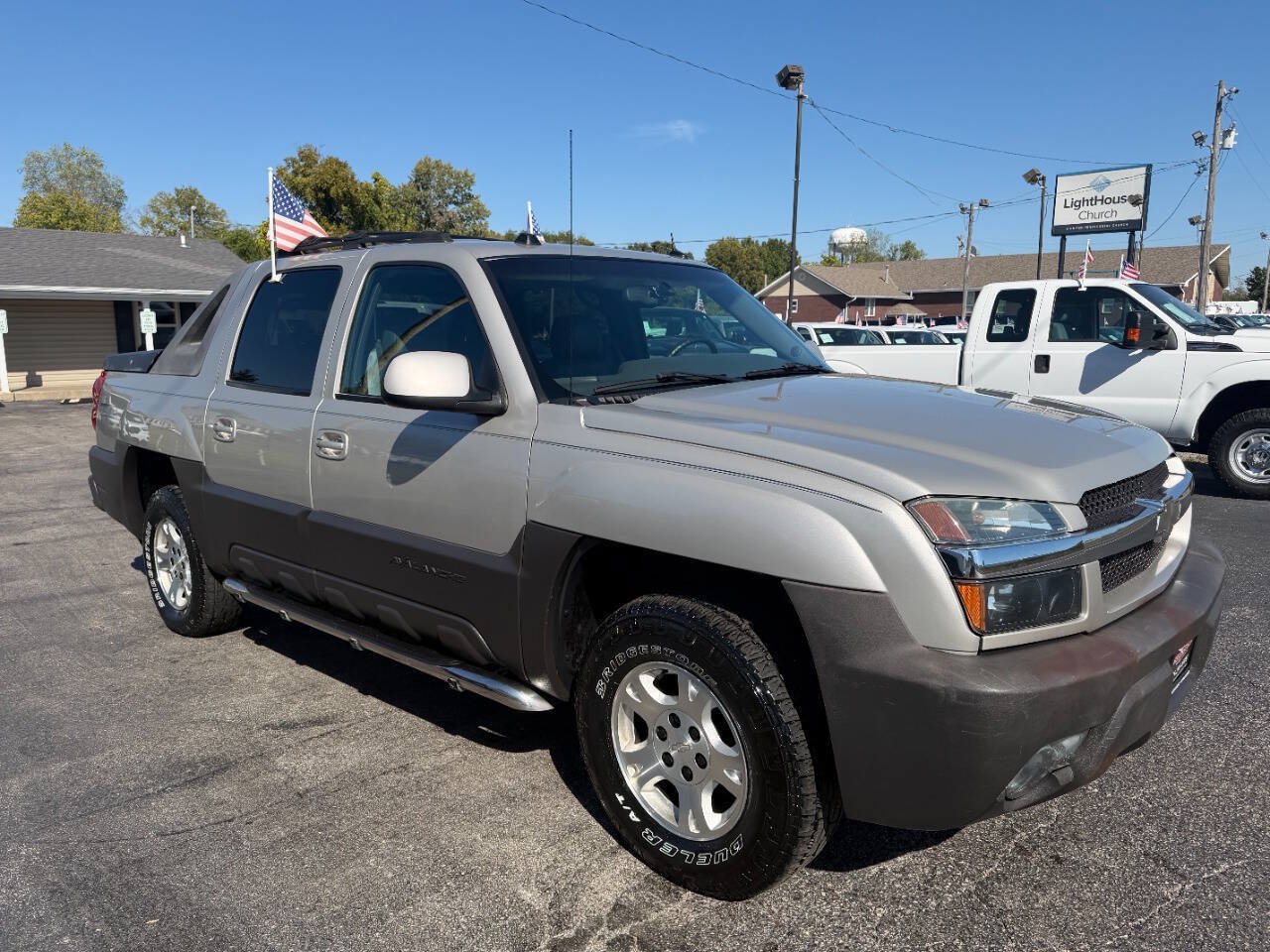 Used 2004 Chevrolet Avalanche Z71 w/ Sun And Sound Package AWD/4WD image 4