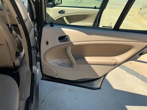 Used 2001 Saab 9-5 Aero image 32