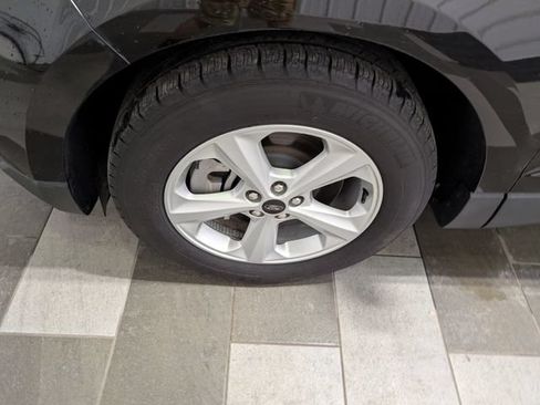 Used 2024 Ford Edge SE w/ Cargo Accessory Package AWD/4WD image 7