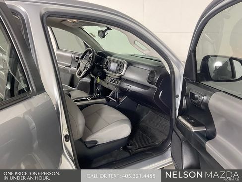 Used 2017 Toyota Tacoma SR5 w/ Tow Package RWD image 14