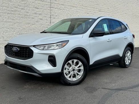 New 2026 Ford Escape Active w/ Cold Weather Package AWD/4WD image 2