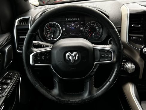 Used 2019 RAM 1500 Laramie AWD/4WD image 12