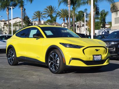 Used 2025 Ford Mustang Mach-E Select w/ Comfort Package Lite