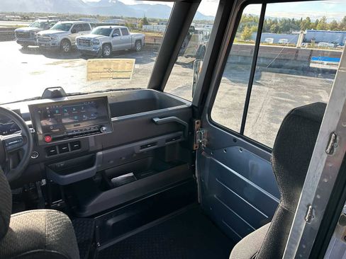 New 2025 Chevrolet Brightdrop 400 image 20