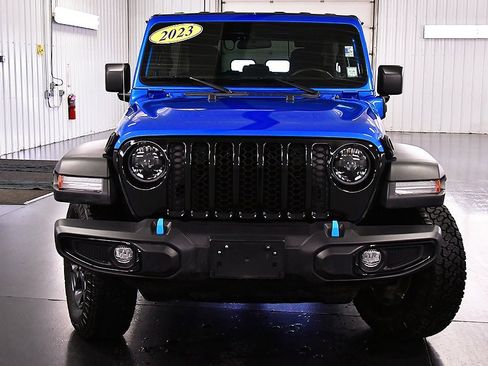 Used 2023 Jeep Wrangler Unlimited image 2