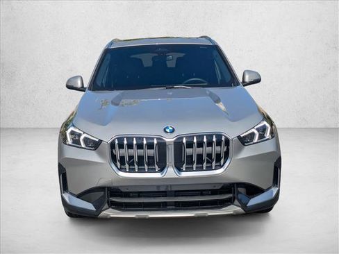 Used 2025 BMW X1 xDrive28i w/ Convenience Package AWD/4WD image 2