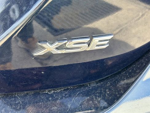 Used 2018 Toyota Camry XSE image 13