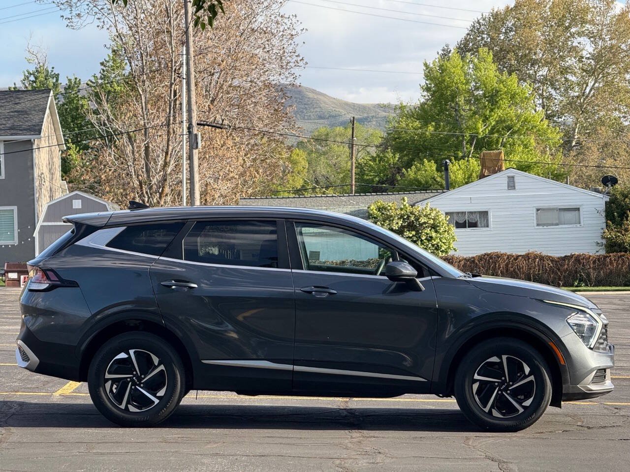 Used 2023 Kia Sportage LX AWD/4WD image 4