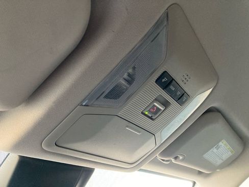 Used 2021 Toyota RAV4 LE image 25