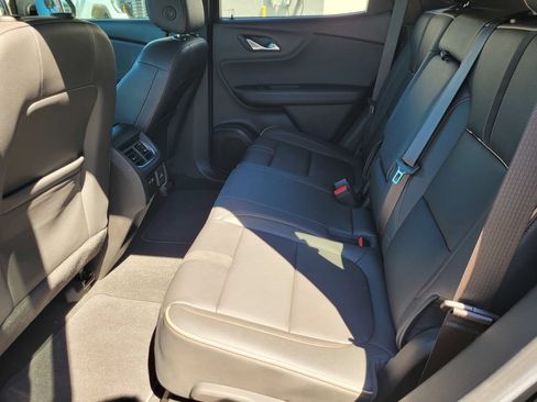 Used 2024 Chevrolet Blazer Premier FWD image 11