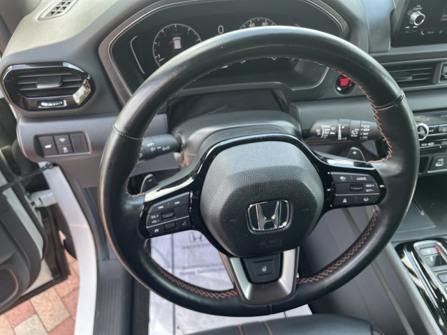 Certified 2024 Honda Pilot TrailSport image 17