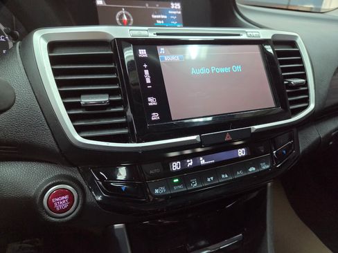 Used 2017 Honda Accord EX-L image 21