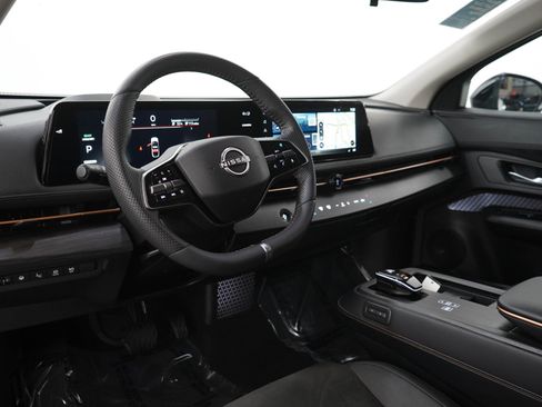 Used 2024 Nissan Ariya AWD image 26