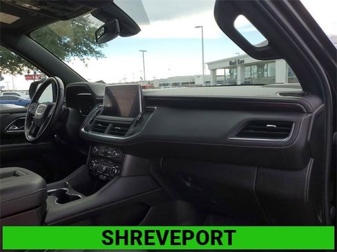 Used 2022 GMC Yukon XL AT4 image 30