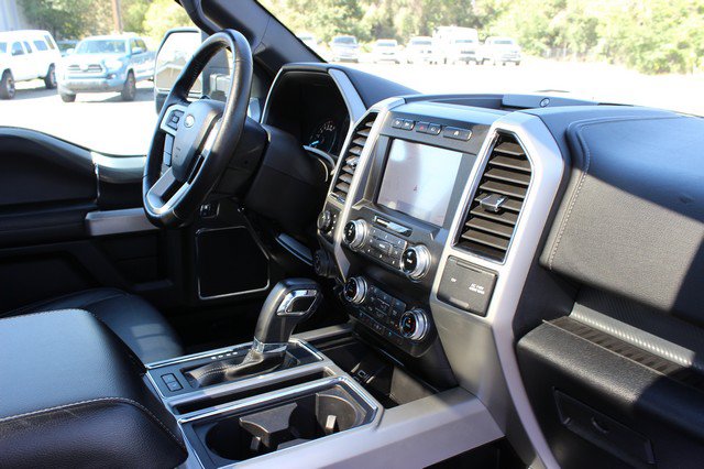 Used 2019 Ford F150 Lariat w/ Equipment Group 502A Luxury AWD/4WD image 18