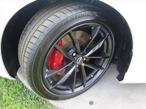 Used 2024 Nissan Z Performance w/ Floor Mat Package RWD image 18