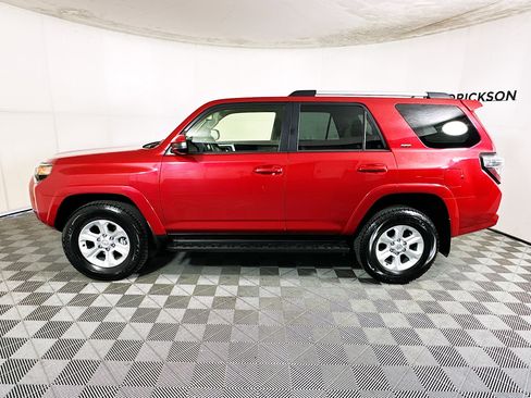 Used 2024 Toyota 4Runner SR5 image 6
