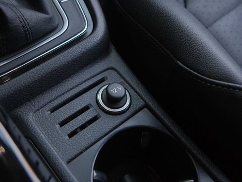 Used 2017 Volkswagen Golf SEL image 27