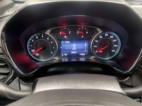 Used 2023 Chevrolet Equinox RS image 31