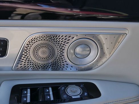 Used 2024 Lincoln Nautilus Reserve w/ Equipment Group 203A image 43