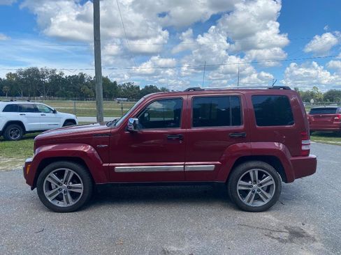 Used 2012 Jeep Liberty Limited Jet w/ Comfort/Convenience Group AWD/4WD image 1