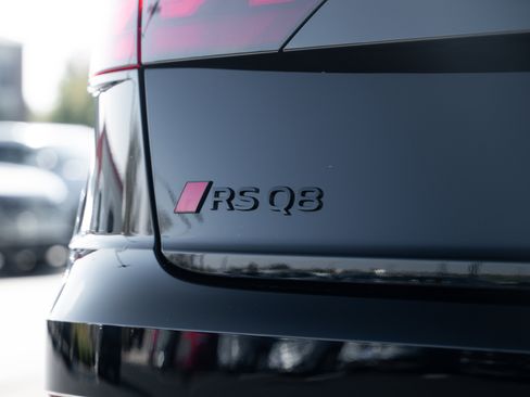 New 2026 Audi RS Q8 performance image 32