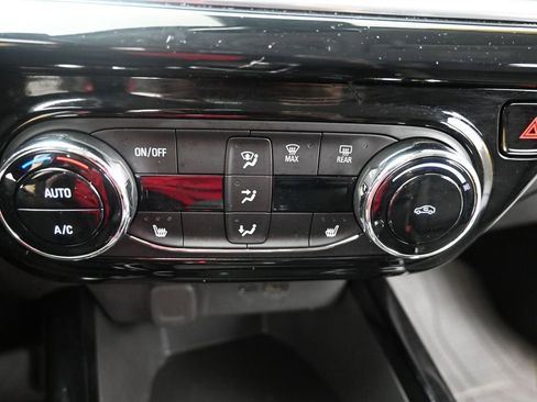 Used 2024 Chevrolet Trax ACTIV w/ Driver Confidence Package image 33