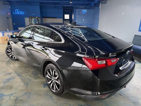 Used 2018 Chevrolet Malibu LT w/ True North Edition FWD image 3