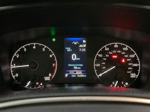 Certified 2025 Toyota Corolla SE image 15