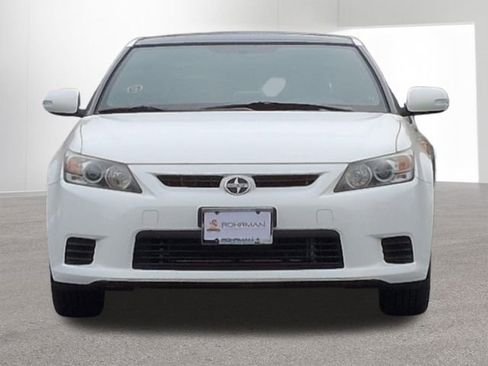 Used 2013 Scion tC FWD image 2