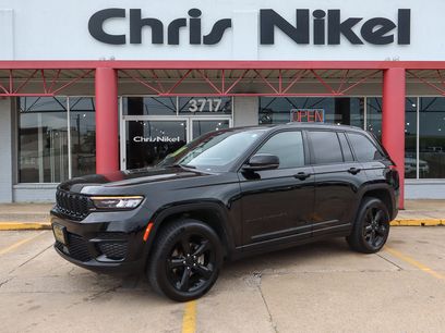 Used 2023 Jeep Grand Cherokee Altitude