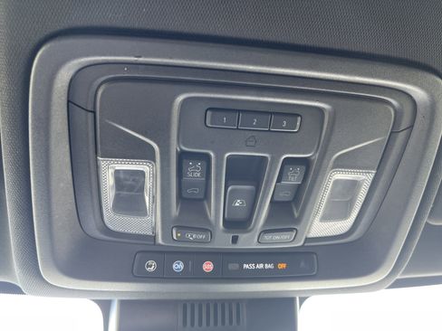 Used 2024 Chevrolet Silverado 2500 High Country w/ High Country Premium Package image 31