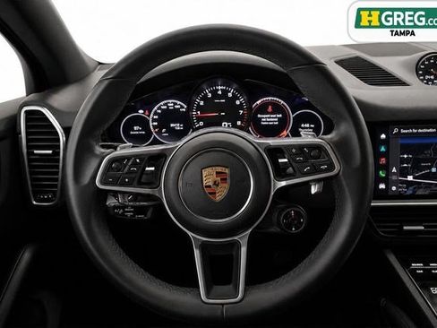 Used 2023 Porsche Cayenne w/ Premium Package AWD/4WD image 14