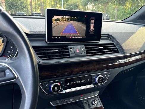 Used 2018 Audi Q5 2.0T Premium Plus w/ Premium Plus Package AWD/4WD image 16