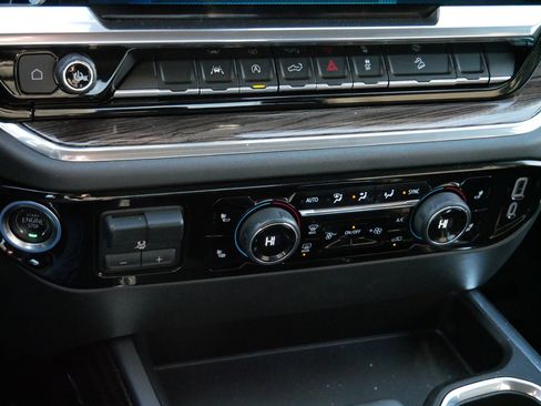 Used 2024 Chevrolet Silverado 1500 LT Trail Boss image 23