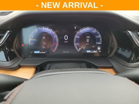 Used 2024 Jeep Grand Cherokee L Summit AWD/4WD image 9
