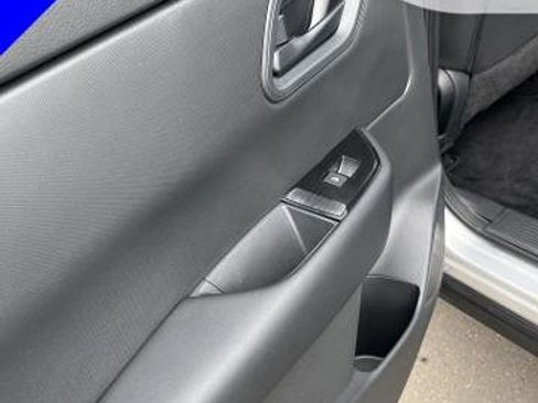 Certified 2025 Nissan Rogue S image 18