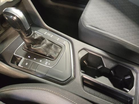 Used 2021 Volkswagen Tiguan S FWD image 26